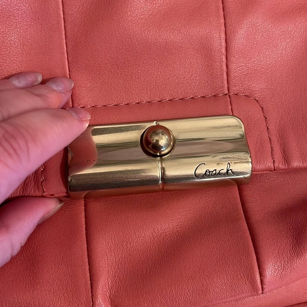 Coach this bag